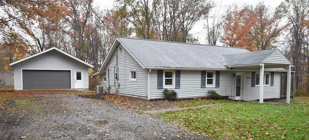 3 bed, 1250 sqft, $1,500 — Photo 1