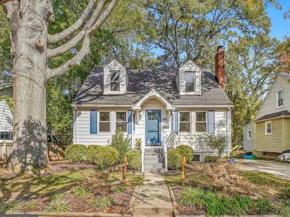3922 Oglethorpe St, Hyattsville, MD 20782
