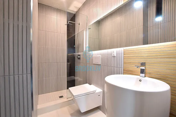 Rented by null | media 49