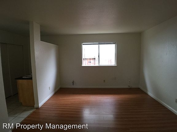 5th image of 9 Valley Crest Ct
