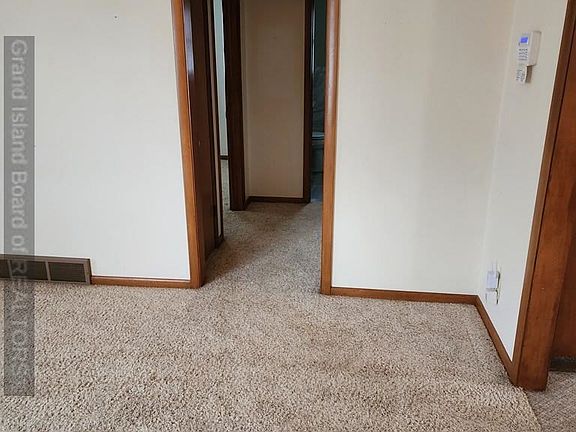 4th image of 1512 N Ruby Ave