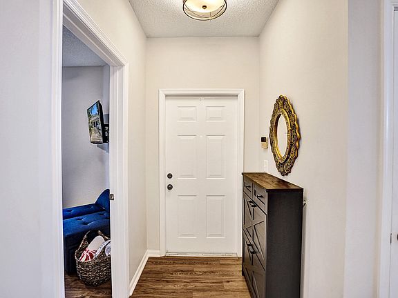 5th image of 10694 Pelican Drive