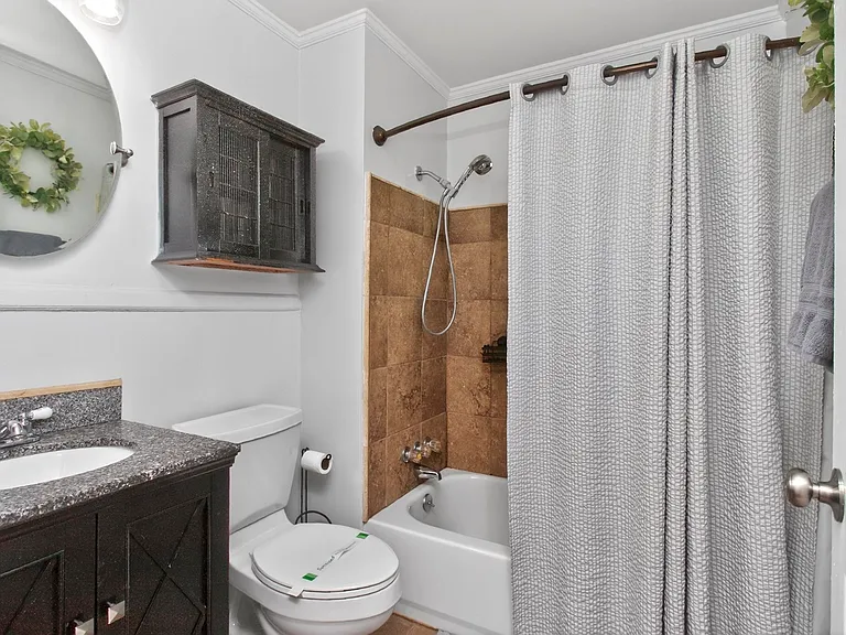 1911 Moran Ave #B — Photo 15