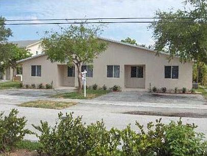 2nd image of 933 SW 8th St