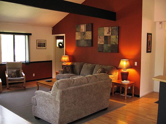 Newly remodeled Livingroom