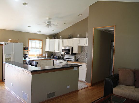2nd image of 23490 N Overhill Dr