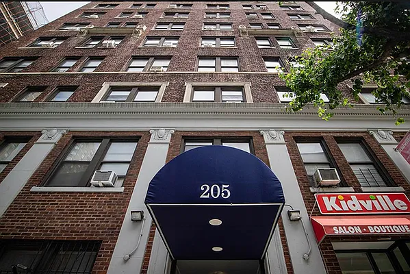 Rented by Rita S Citrin, LREB | media 9