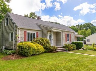 41 Letchworth Ave, Billerica, MA 01821