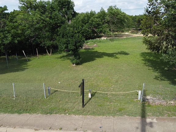 2nd image of 1410 S Denley Dr