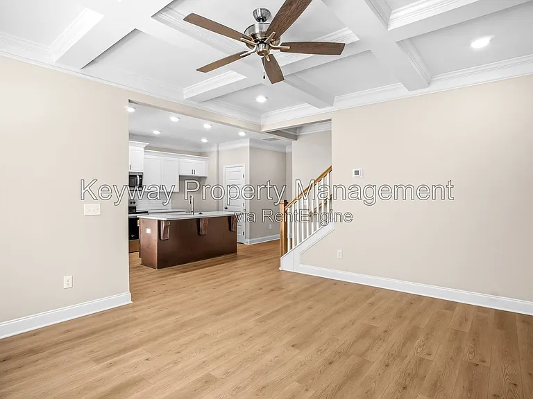 3225 Venetian Dr — Photo 10