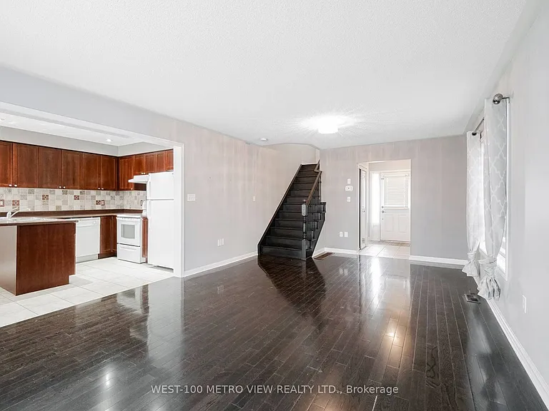 17 Georgian Rd — Photo 4