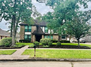 16006 Craighurst Dr, Houston, TX 77059