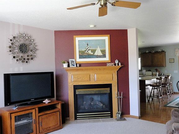 5th image of 1506 Willow Pl