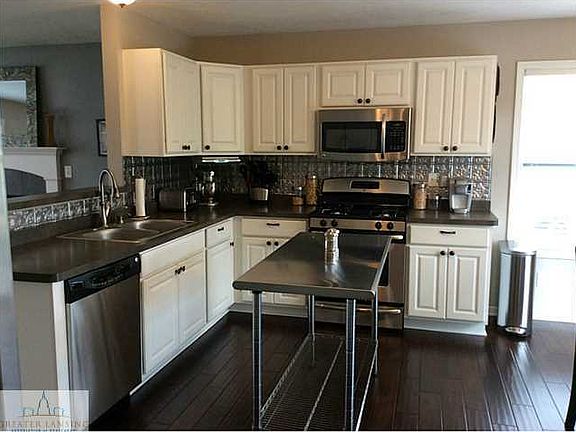 5th image of 641 E Puffin Pl