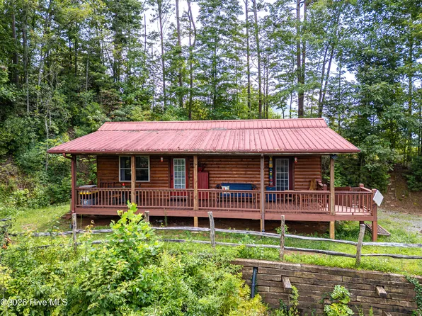 643 Zekes Trail, Marble, NC 28905