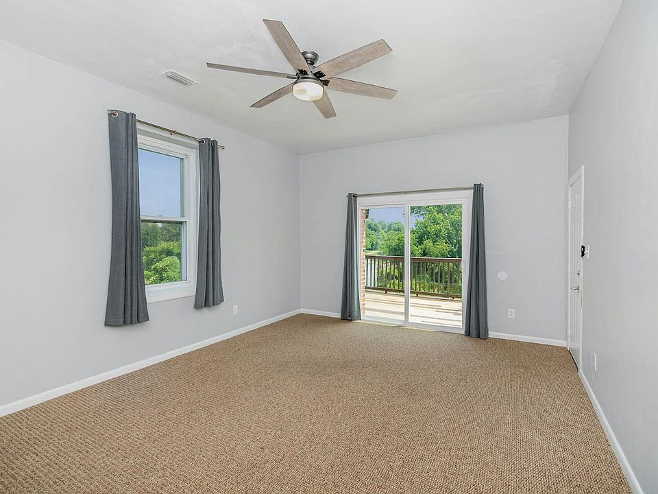 Living Room 4