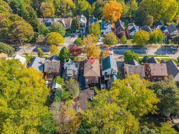 17 Carfrae Cres, London, ON N6C 4A8