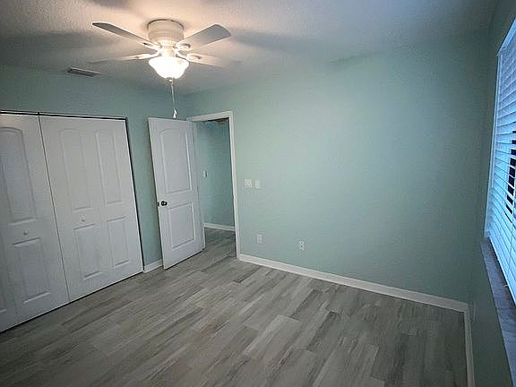5th image of 2431 Normandy Ct