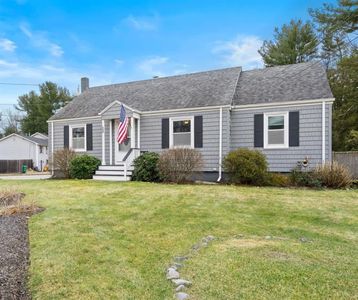688 Church Ave, Warwick, RI, 02889