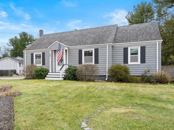 688 Church Ave, Warwick, RI 02889
