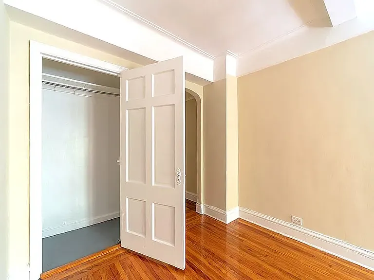 121 E 31st St #2-G — Photo 4