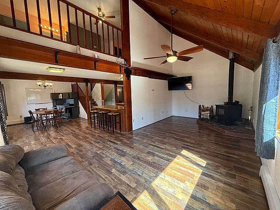 3rd image of 906 Borda St