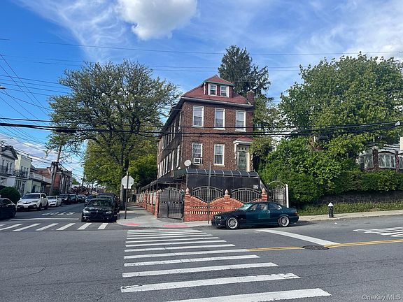 3rd image of 621 E 237th Street