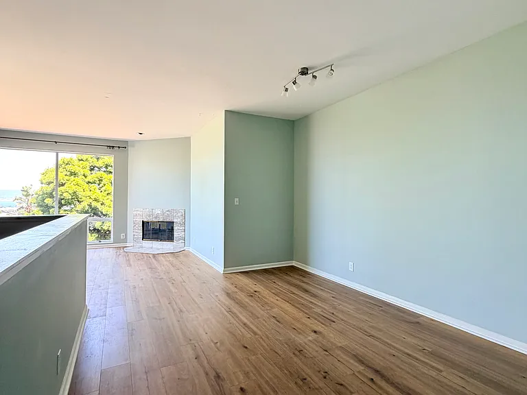 dining room leading to sitting room