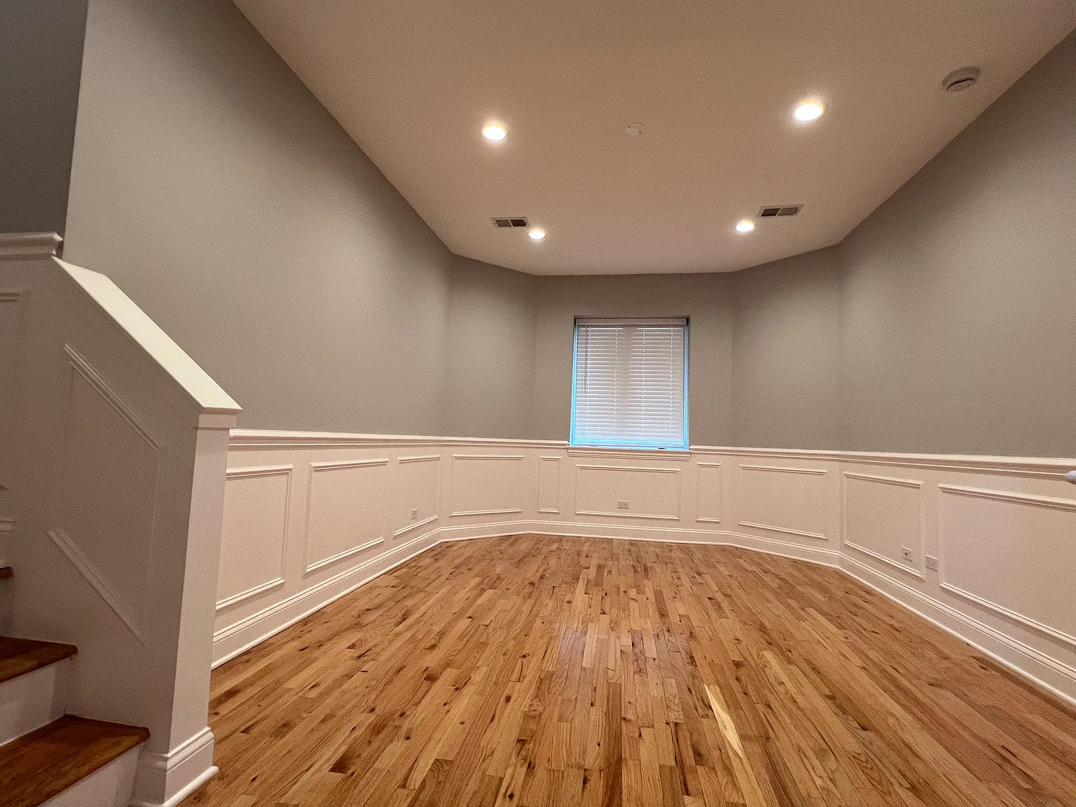 2 bed, 900 sqft, $1,800 — Photo 4