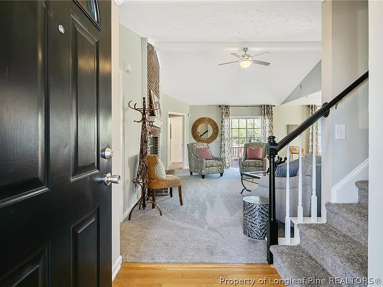 7268 Beaver Run Dr — Photo 5