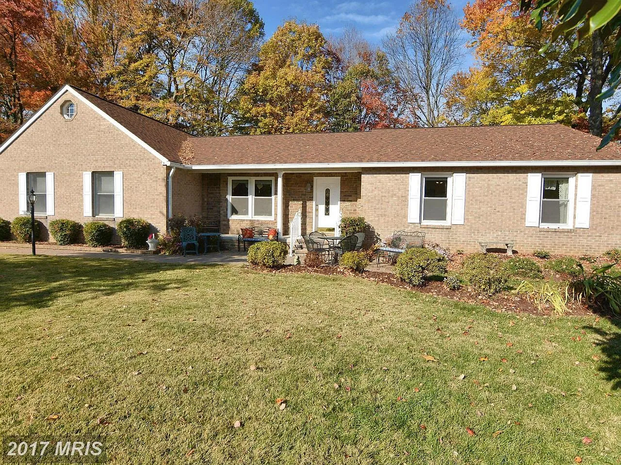 1388 Rosebay Ct photo 1