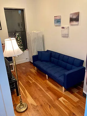 Rented by Delmark Realty LLC | media 17