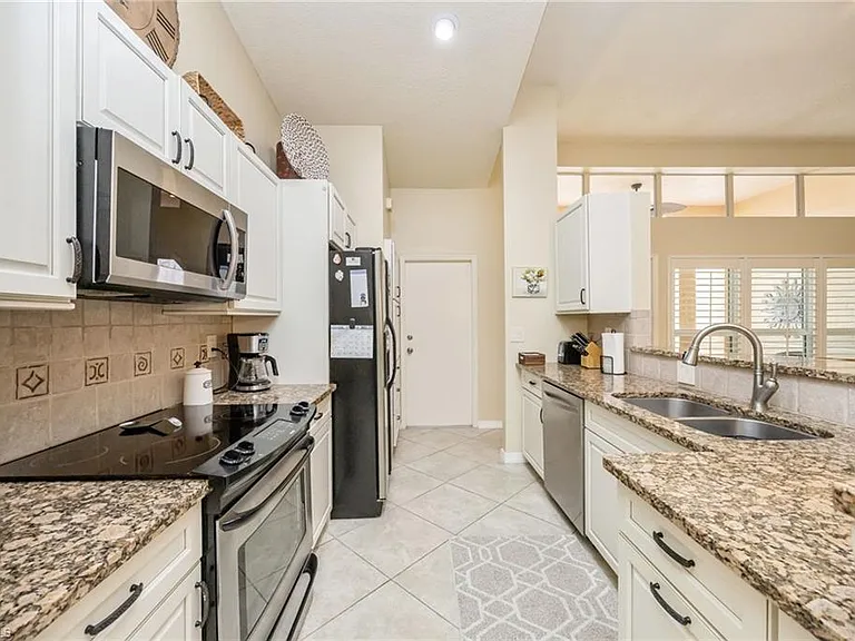 7546 Mill Pond Cir — Photo 8