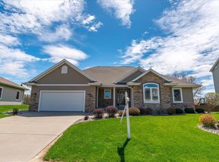 1657 Percheron Trl, Sun Prairie, WI 53590