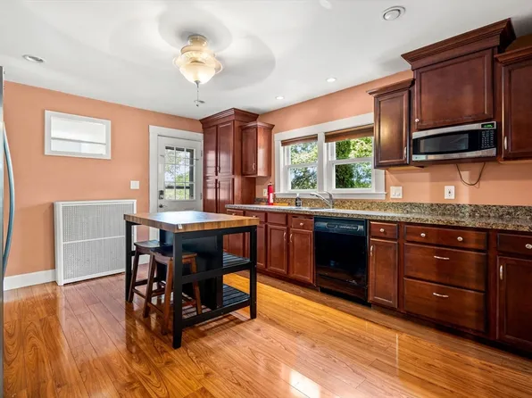 50 Gertrude St, Lynn, MA 01902