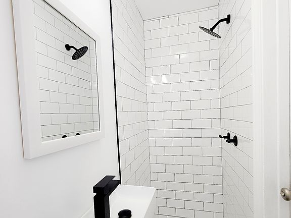 5th image of 1036 W 64th St #1036