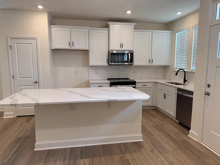 1041 S Point Rd — Photo 1