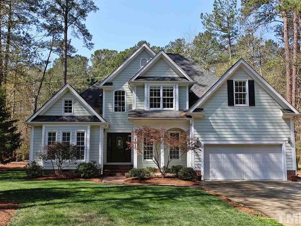 1 acre lot on a quiet cul de sac