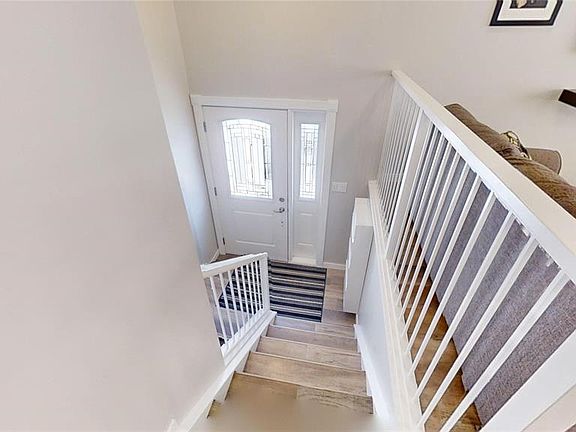 3rd image of 50 Rutley CRESCENT