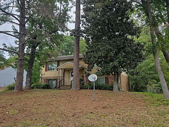 2nd image of 1101 Pineville Rd