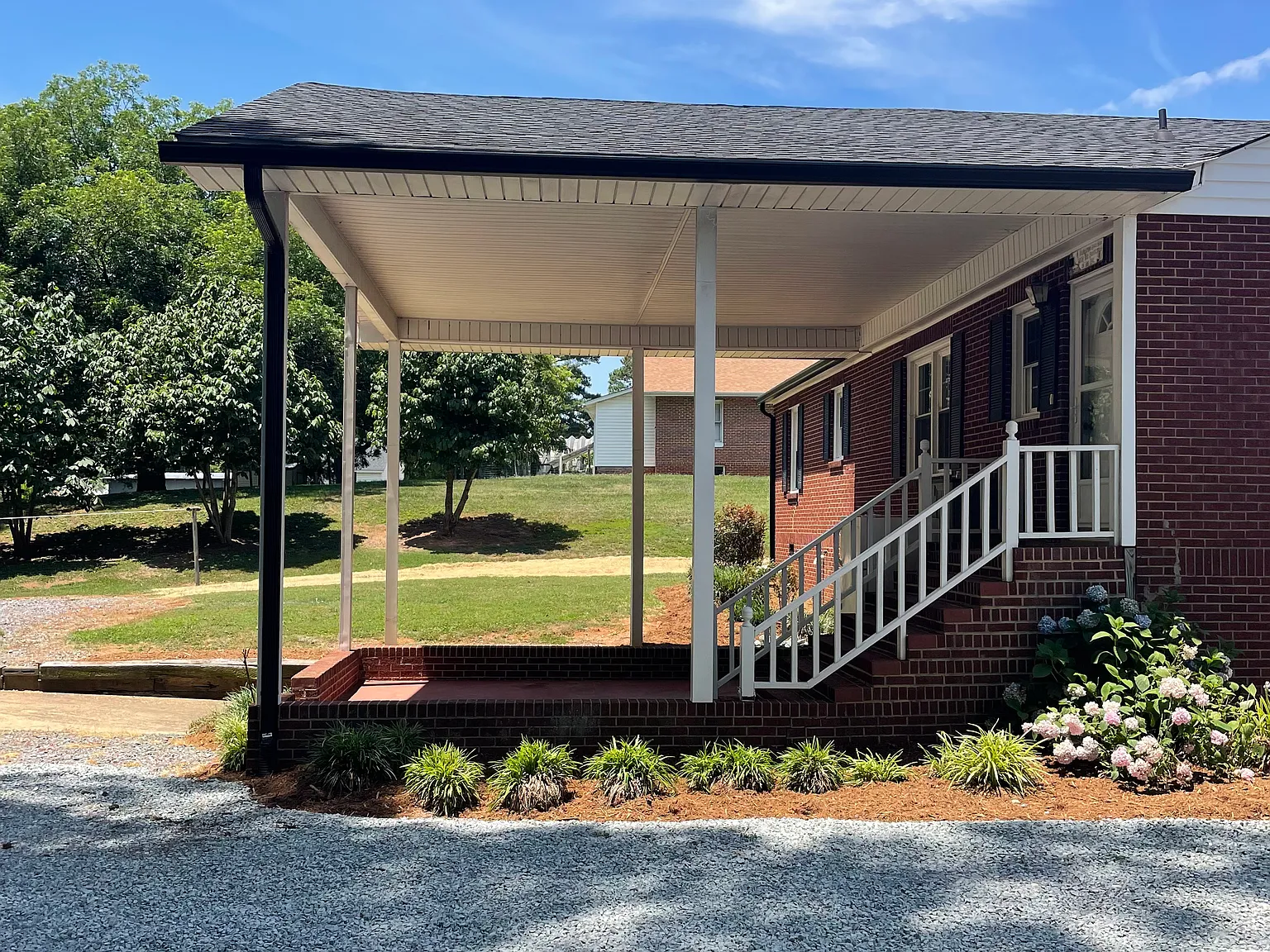 3 bed, 1548 sqft, $1,950 — Photo 3