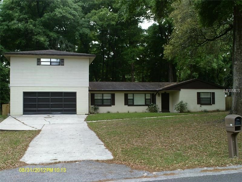 1st image of 210 W Fern Dr