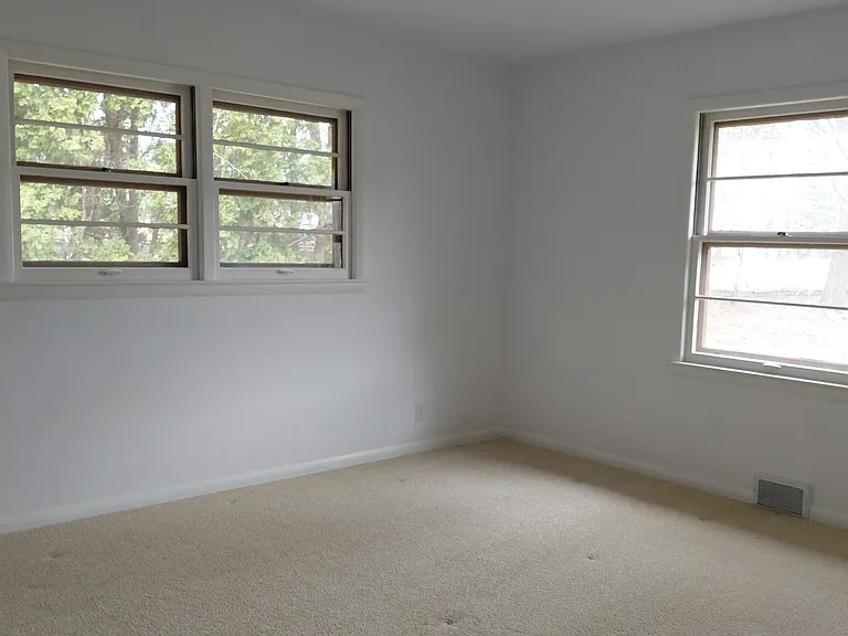 12505 Dunwoody Dr — Photo 5