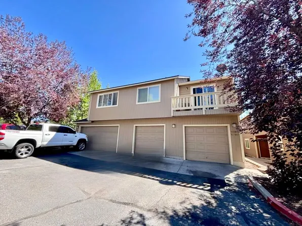 1995 SW Canyon Dr, Redmond, OR 97756