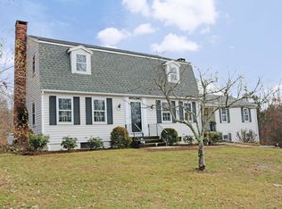 39 Eden Hill Rd, Newtown, CT 06470