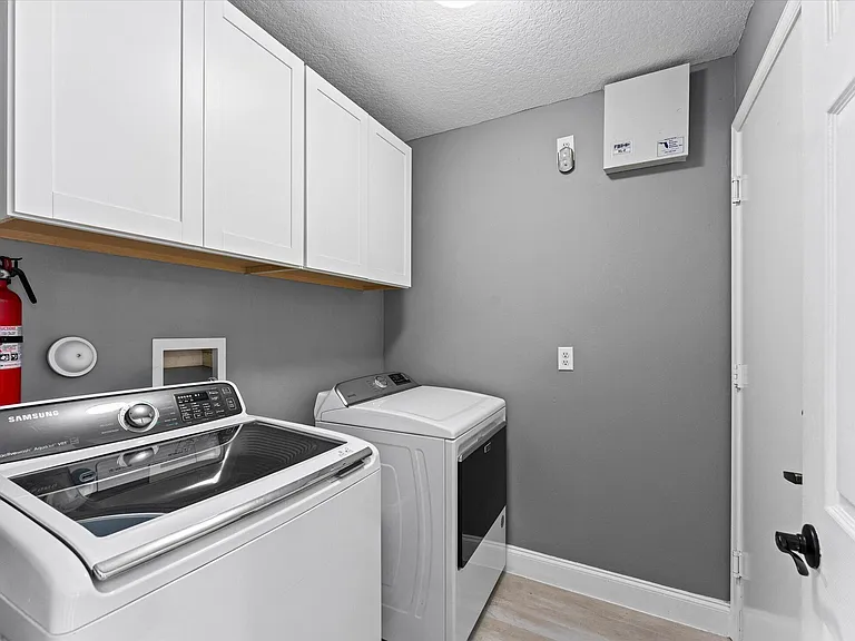 10112 Aqua Vista Way — Photo 25