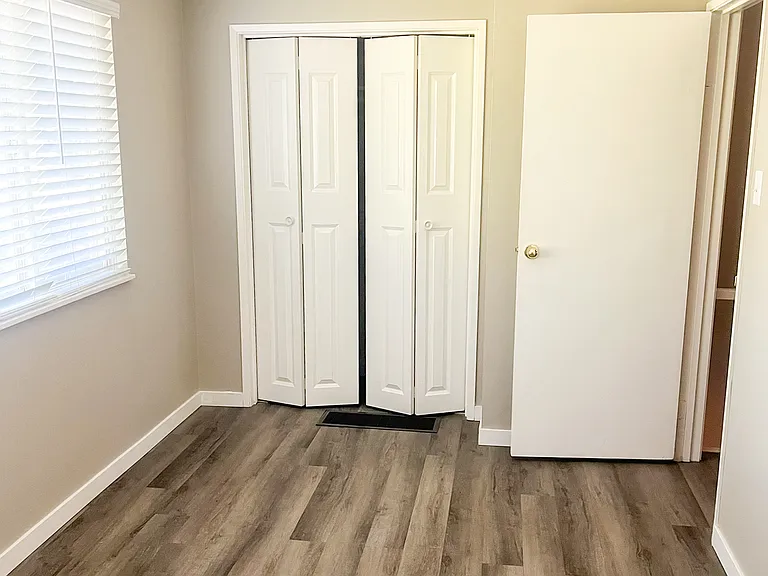627 Lilac Ave — Photo 14