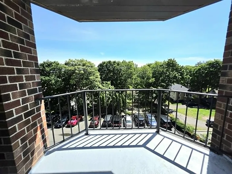 230 Willard St #407 — Photo 13