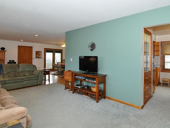 3rd image of 400 Kirkwood Ave