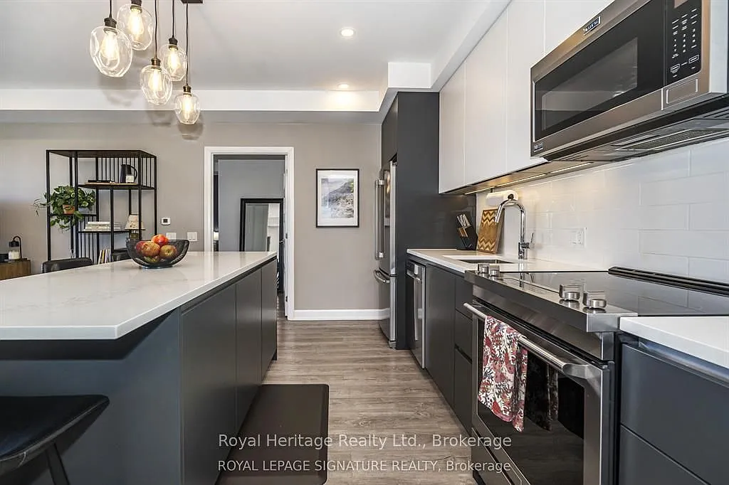 East City Condos — Photo 4
